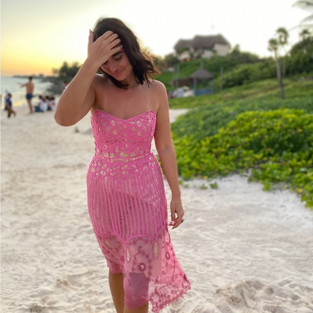 stunning pink lace betsy johnson dress